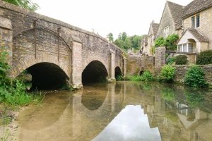 Castle-Combe