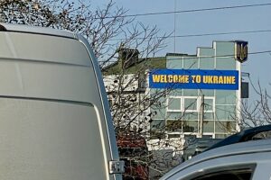 Grenzübertritt auf der Reise nach Cernowitz Ukraine