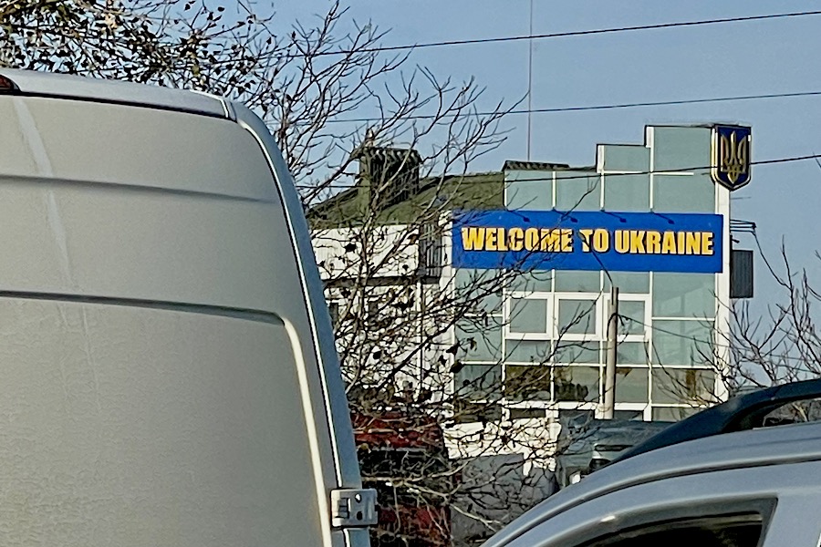Grenzübertritt auf der Reise nach Cernowitz Ukraine
